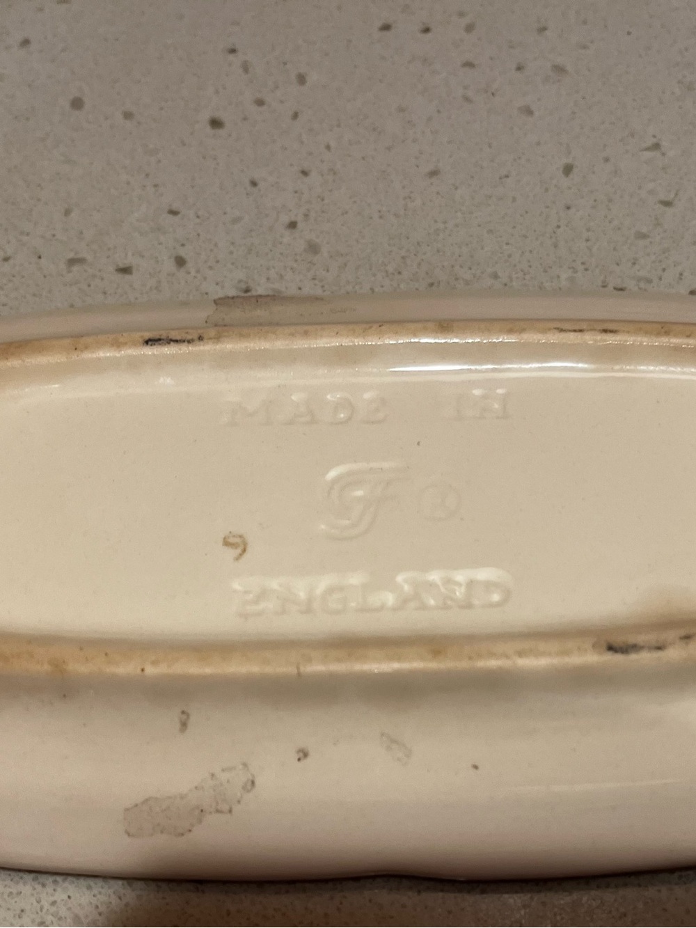 Franciscan Apple theme Covered Butter Dish in Cream with Red - Picture 4 of 6